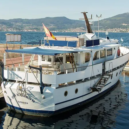 Botel Don Maximo
