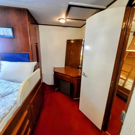 Don Maximo Yacht 比戈