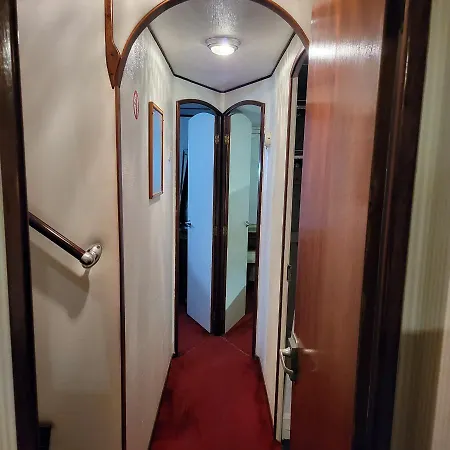 ספינת מלון Don Maximo Yacht ויגו