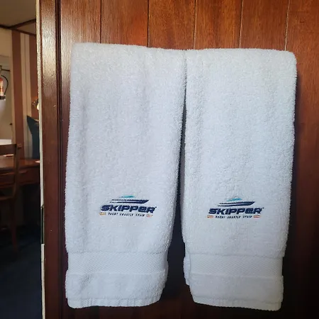 ספינת מלון Don Maximo Yacht *