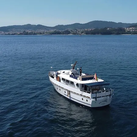 Don Maximo Yacht ספינת מלון