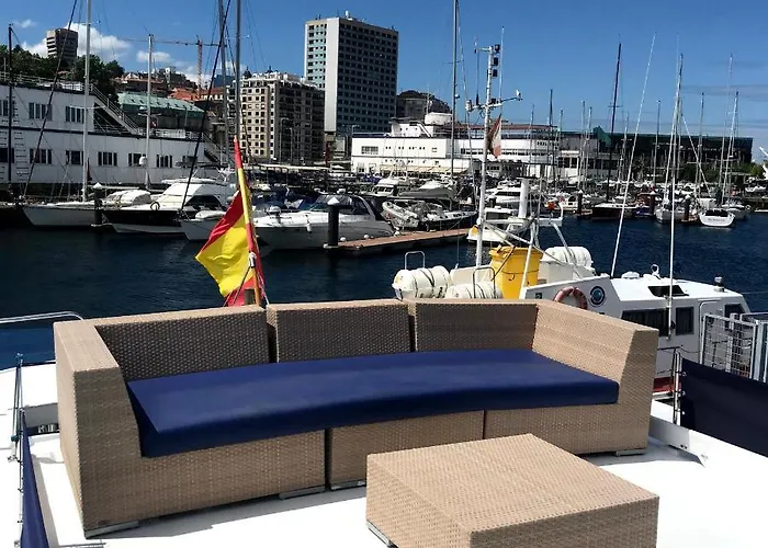 Don Maximo Yacht ספינת מלון *