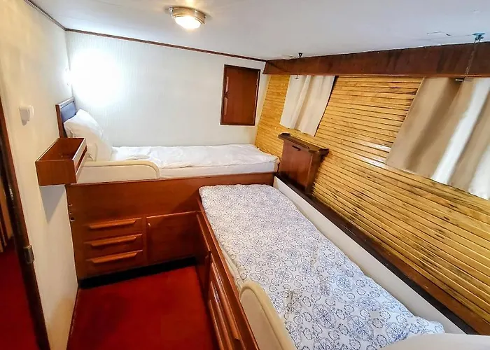 Don Maximo Yacht ספינת מלון *