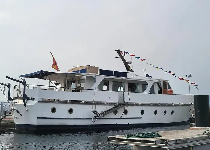 Don Maximo Yacht