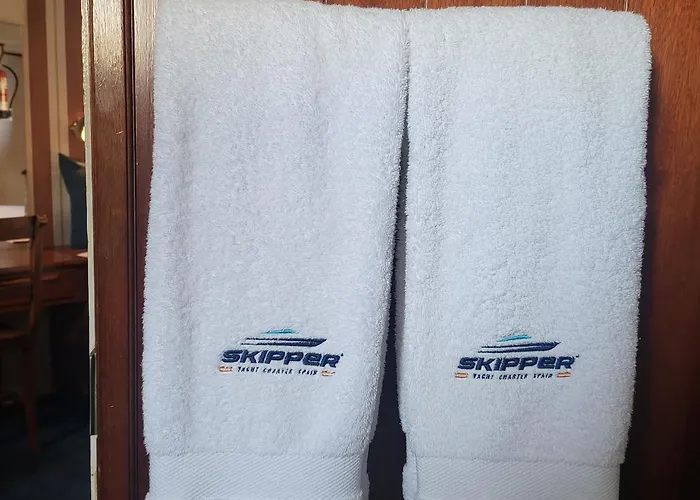 ספינת מלון Don Maximo Yacht *